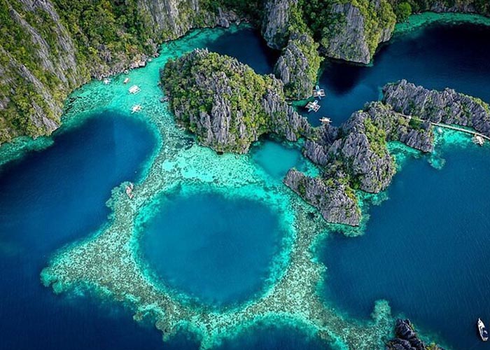 Coron Palalwan lagoons 